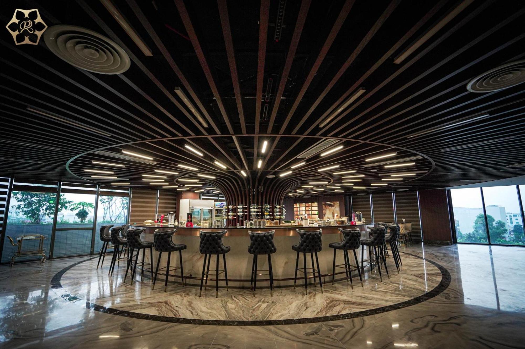 Cua Dong Luxury Hotel Vinh Exterior photo