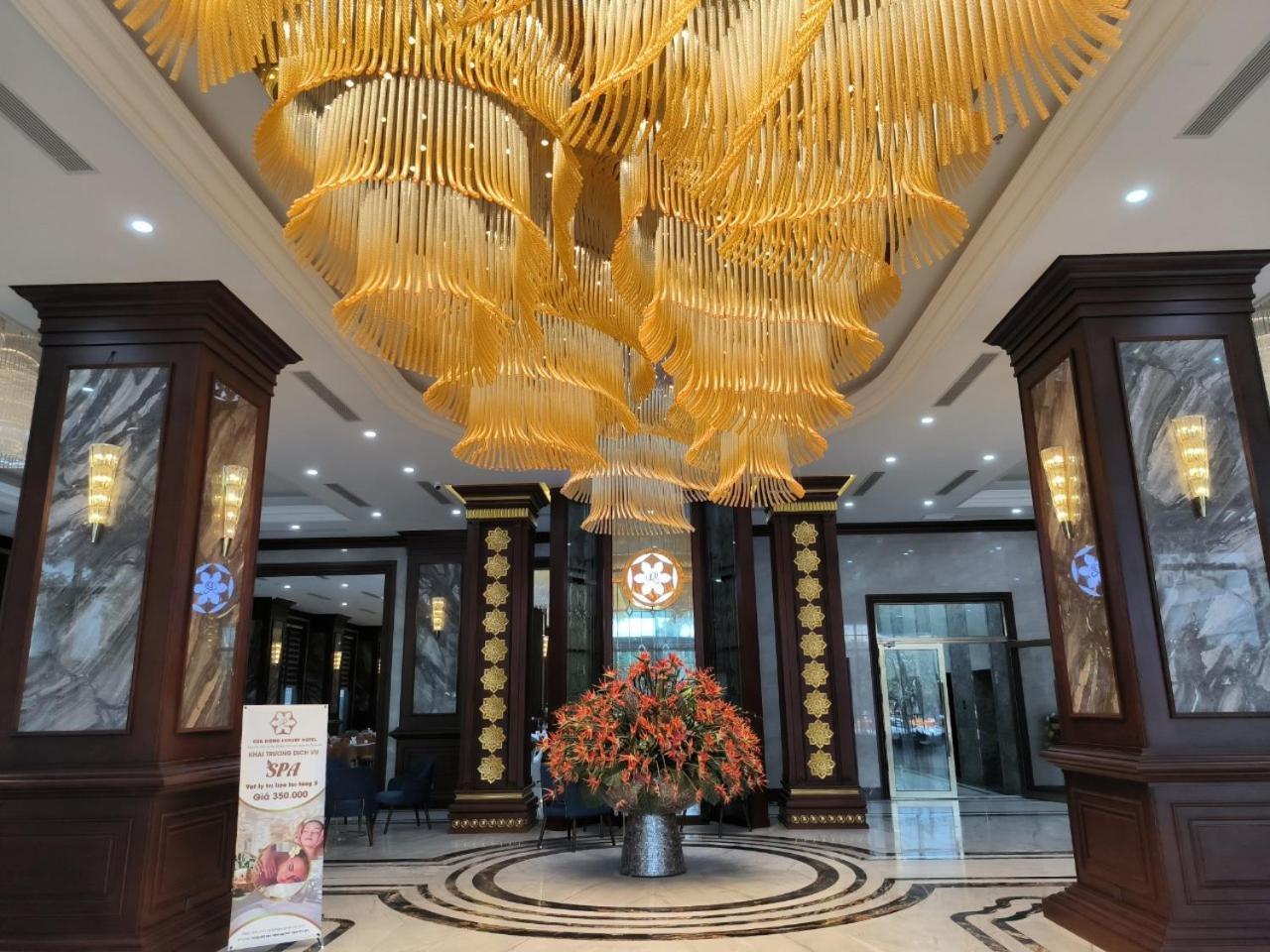 Cua Dong Luxury Hotel Vinh Exterior photo